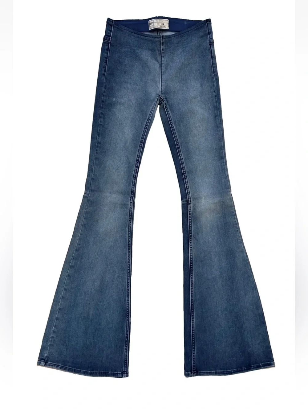 Free People We The Free Blue Faded Penny Pull On Flare Jeans NWOT Size 24